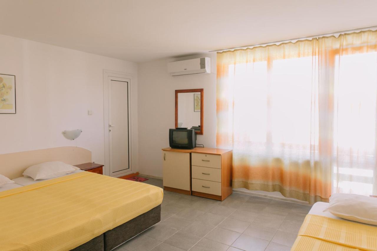 Hronos Hotel Nesebar Exterior photo